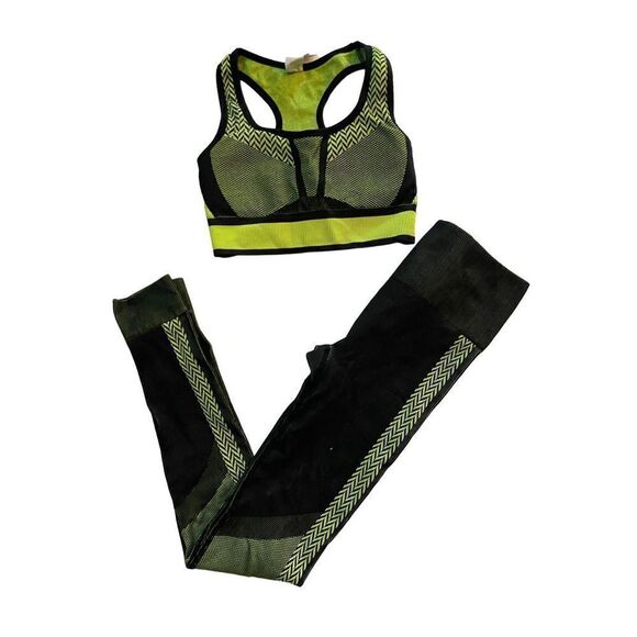 FABLETICS COMPRESSION BRA AND PANT SET - Picture 1 of 2